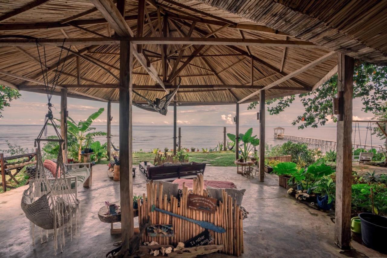 Sanctum Una Una Eco Dive Resort Pulau Unauna Eksteriør billede
