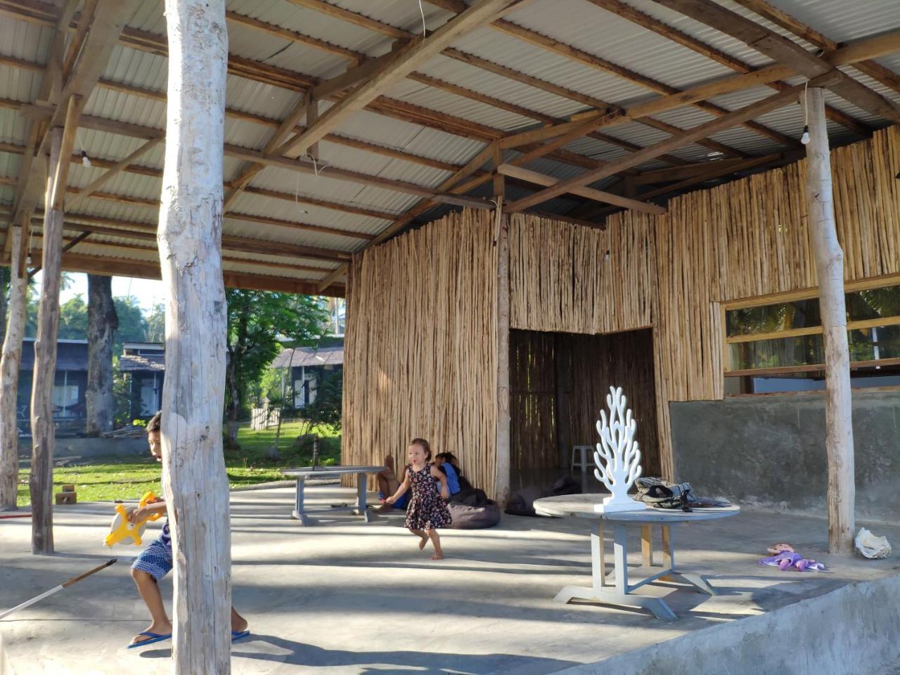 Sanctum Una Una Eco Dive Resort Pulau Unauna Eksteriør billede